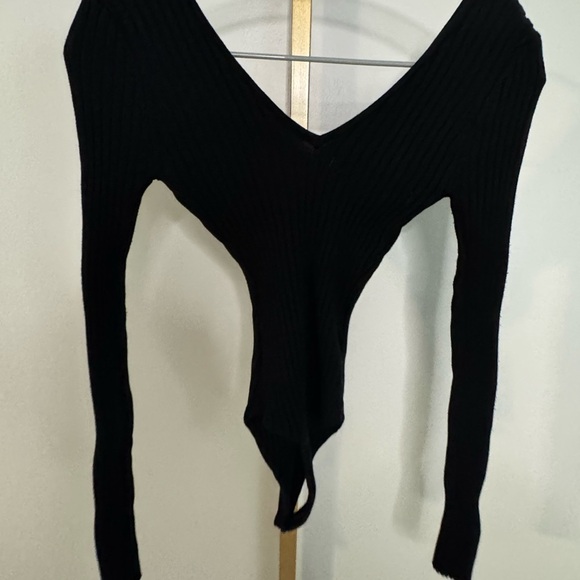 Black Knit Longsleeve Bodysuit - Picture 3 of 4